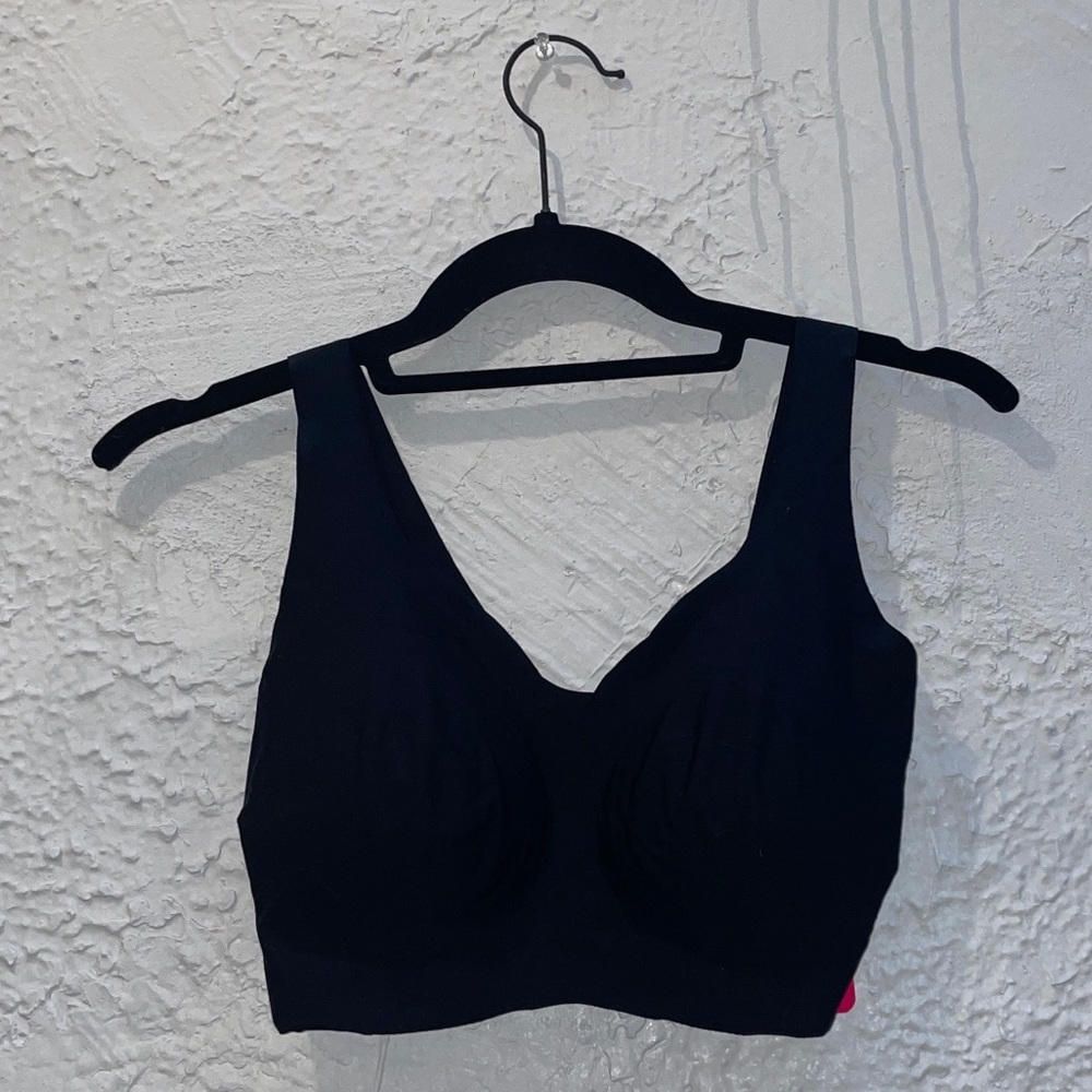 NWT COMMANDO Butter Soft-Support Bralette in Black - Picture 7 of 8